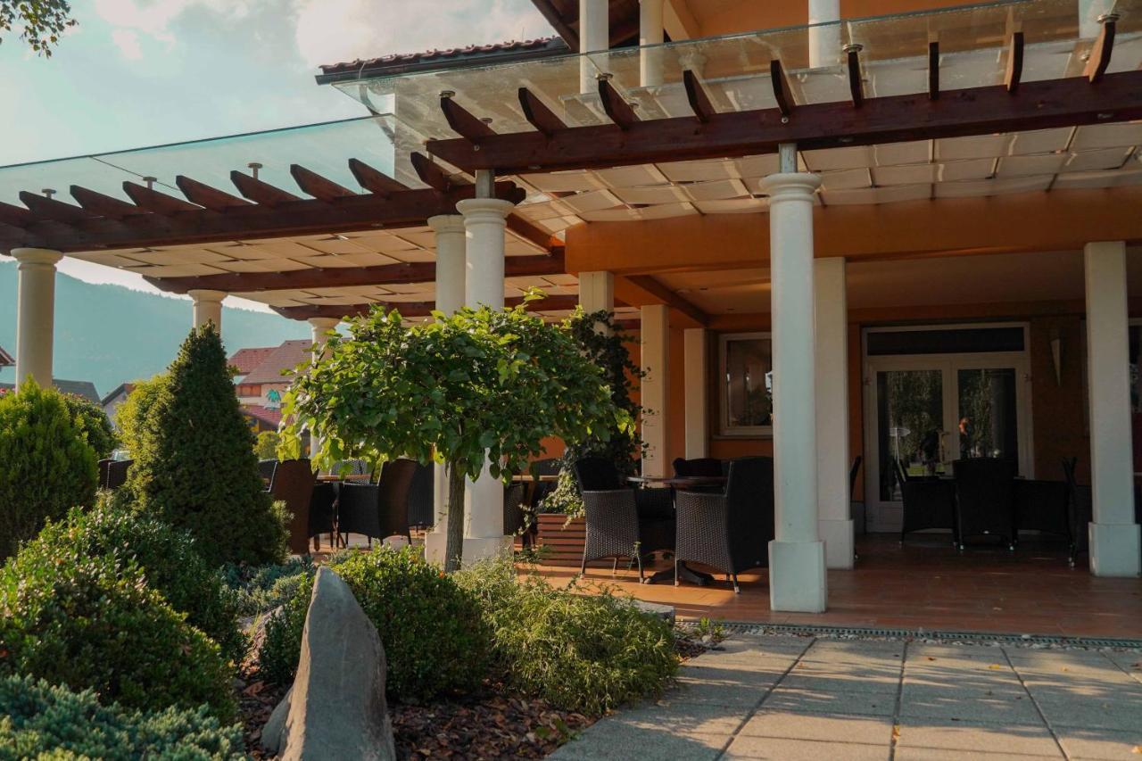 Guest House Tri Zvezde Kocevje Buitenkant foto